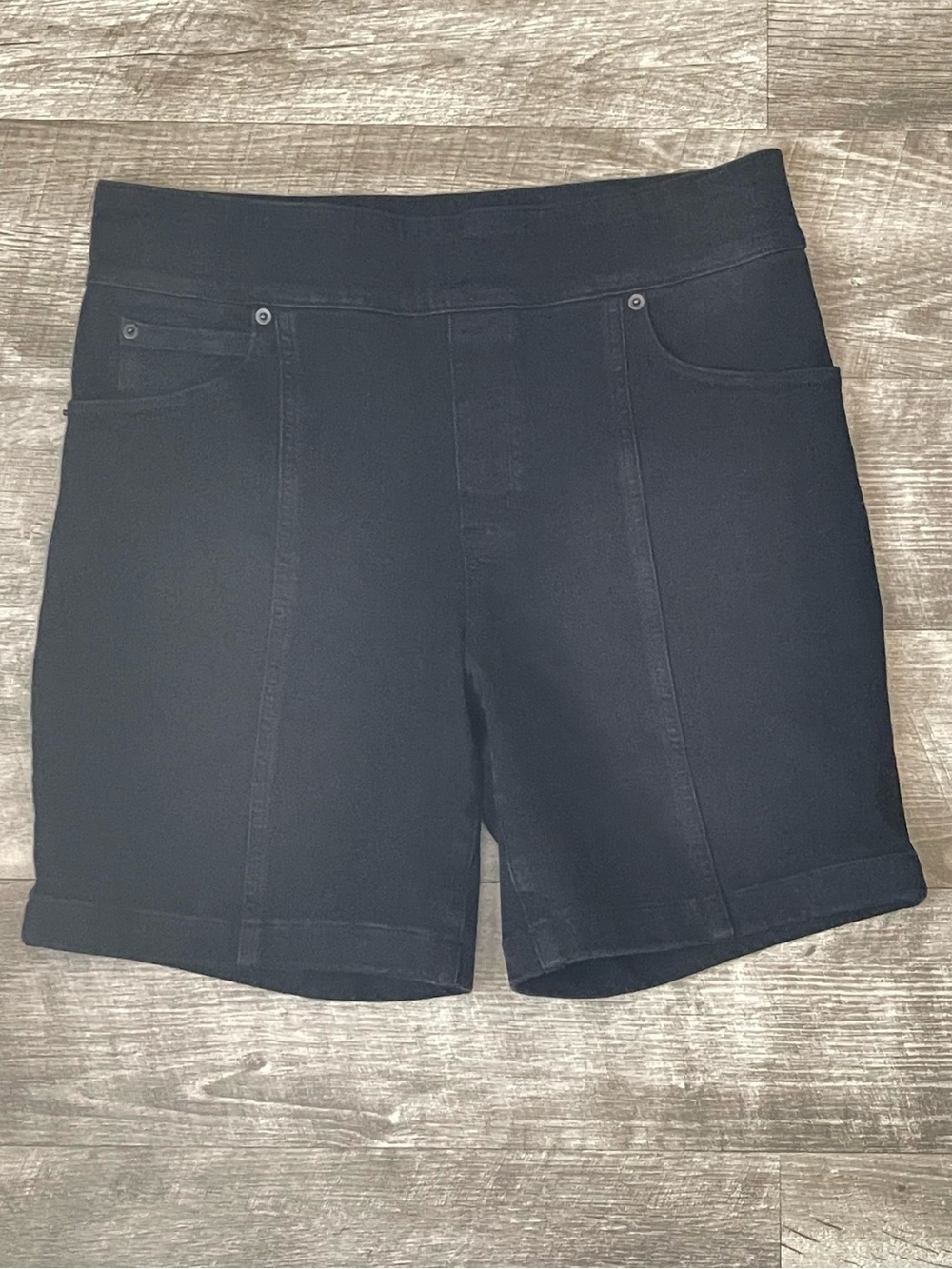 Duluth Trading Co Black Pull-On Jean Shorts